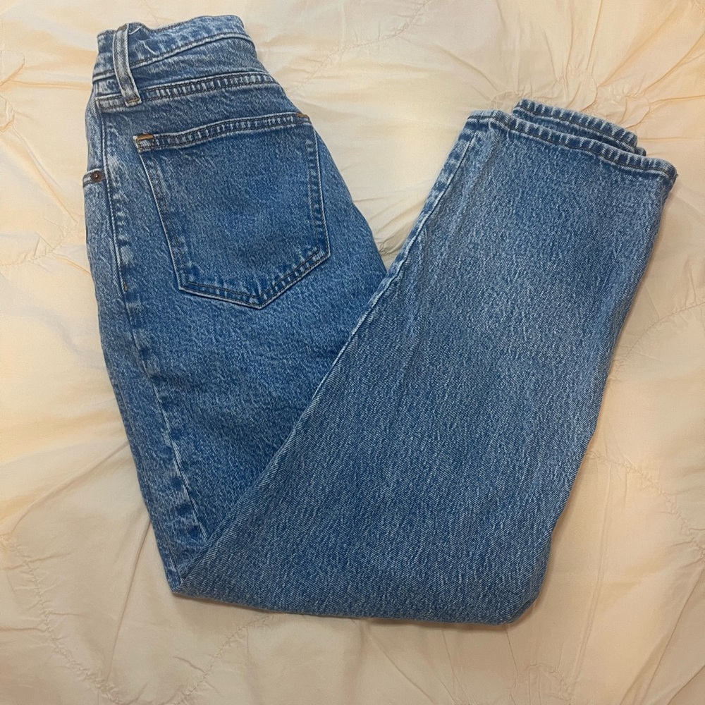 Abercrombie Curve Love Ultra High Rise 90s Straight Jean 27xshort